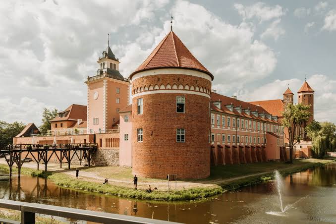 Zamek Biskupów Warmińskich w Lidzbarku Warmińskim - Mazury i Warmia -  noclegi, atrakcje i porady